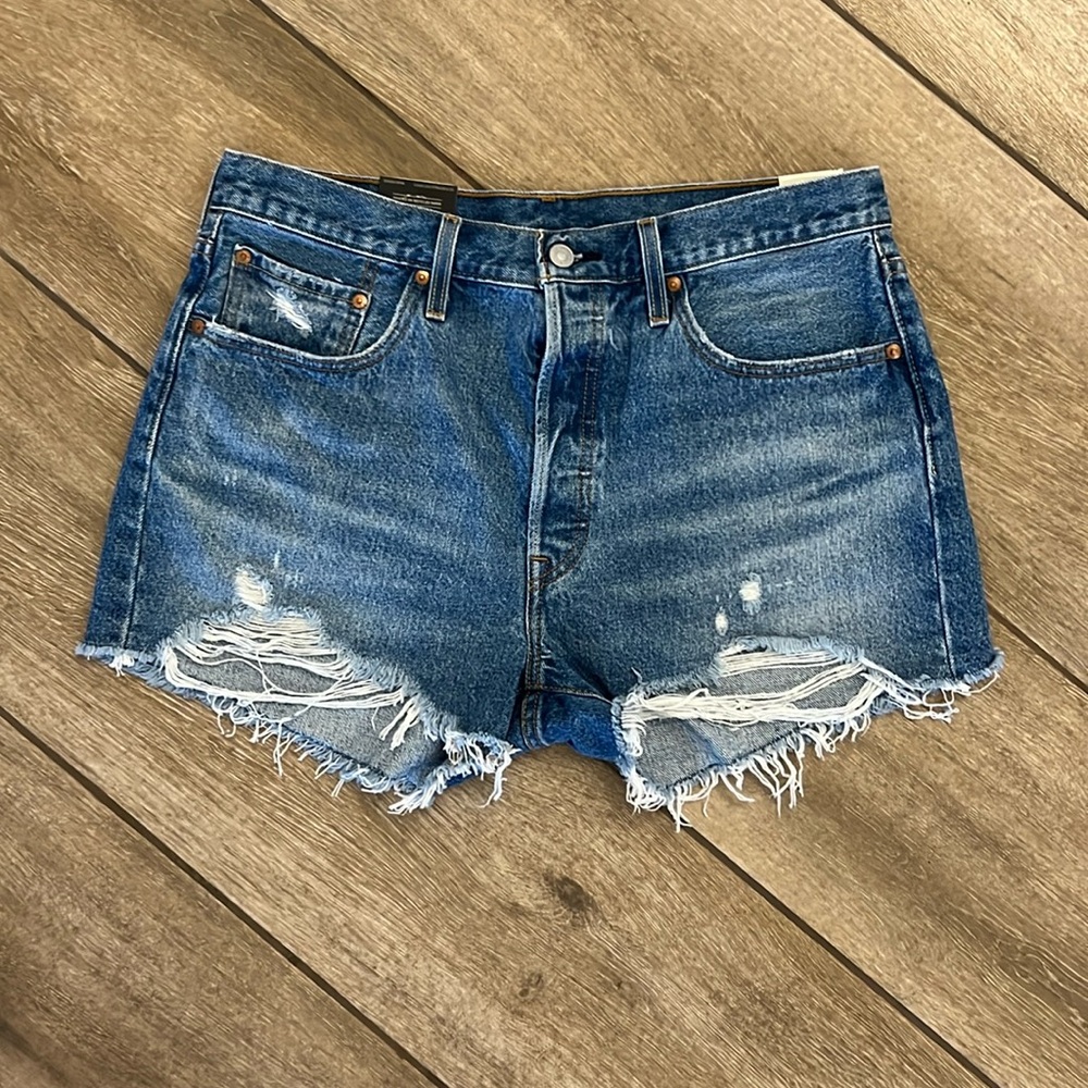 Levi’s 501 shorts High rise size 32